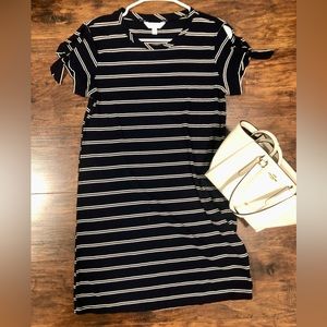 Lauren Conrad, M, Navy Blue White Stripped Comfort Dress Keyhole Tie Sleeves